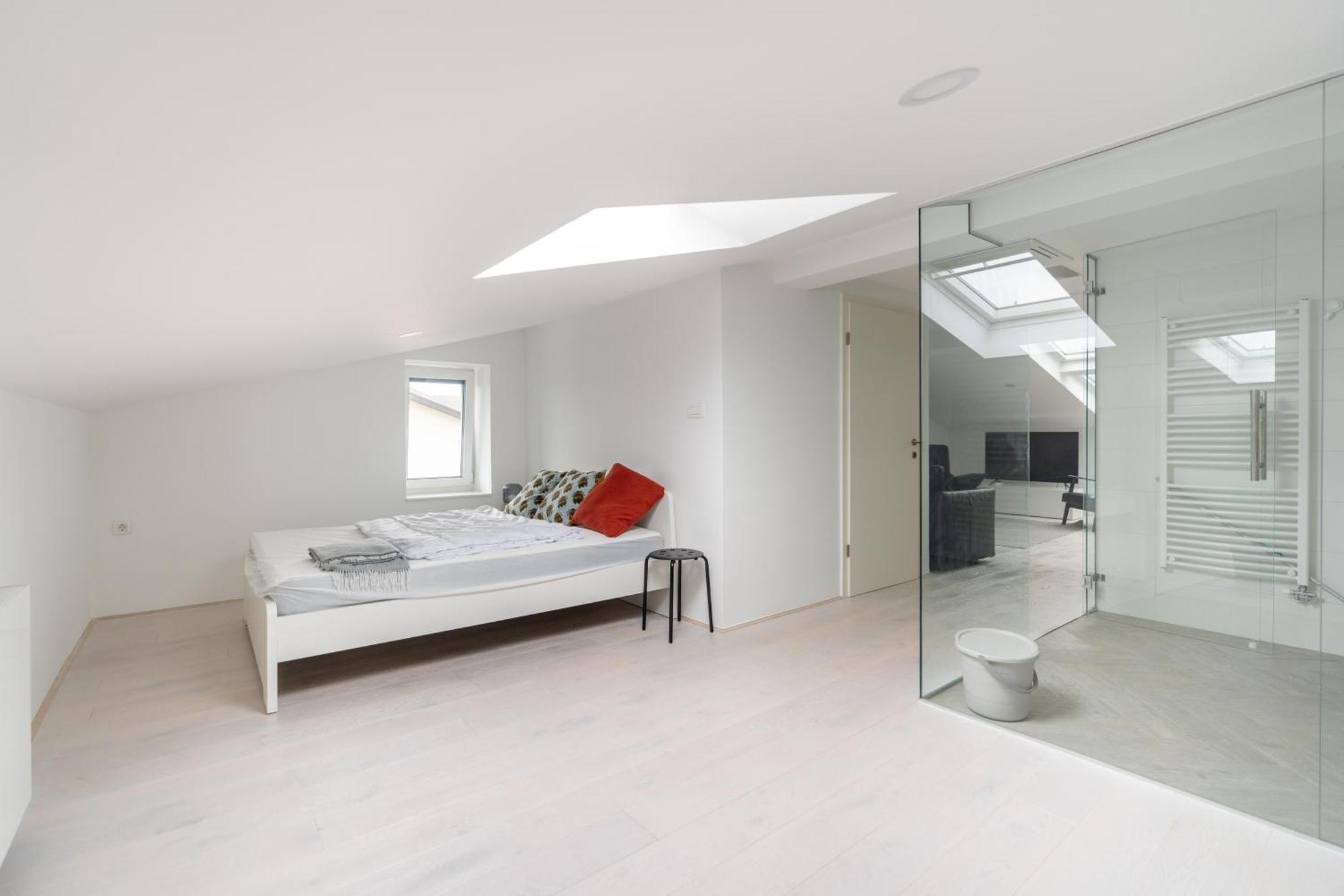 Black & White Apartments Rozna Dolina Laibach Exterior foto